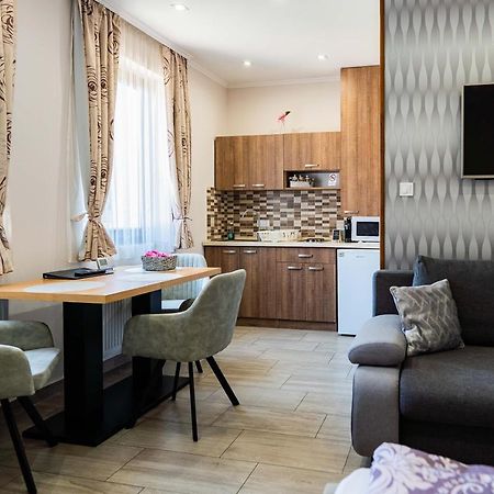 Allium Apartment Makó Esterno foto