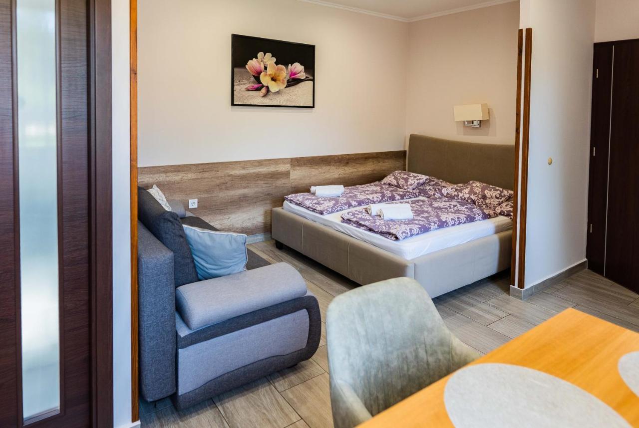 Allium Apartment Makó Esterno foto