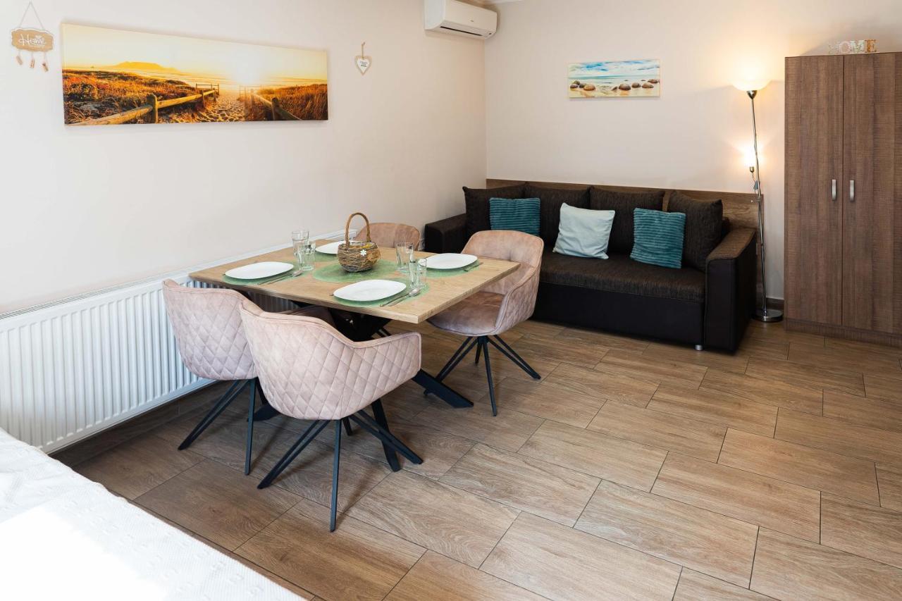 Allium Apartment Makó Esterno foto