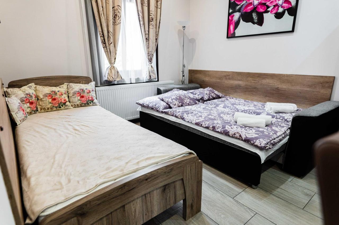 Allium Apartment Makó Esterno foto