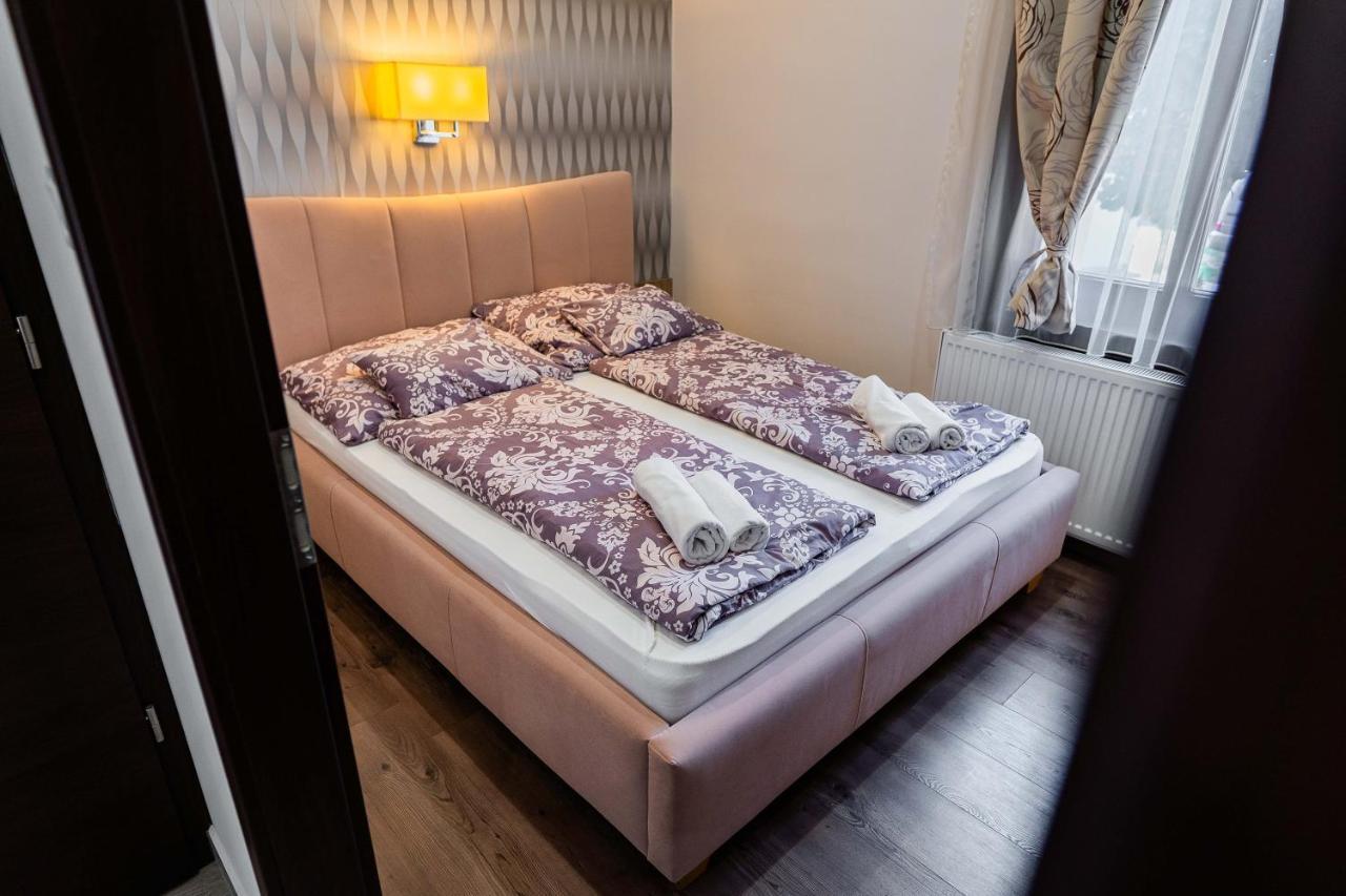 Allium Apartment Makó Esterno foto